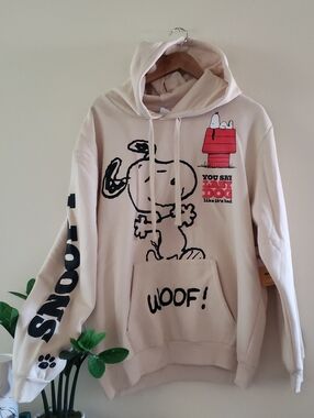 PEANUTS SNOOPY BNWT MEN'S Graphic Pullover Hoodie - XL